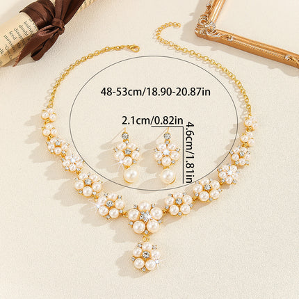 3 PCs Vintage Luxury Short Artificial Pearl Rhinestone Alloy Clavicle Chain Necklace And Earrings Set Jewelry