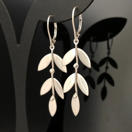 Bohemian Retro Simple Leaf Shaped Earrings