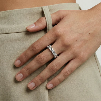 Geometrischer Luxusring