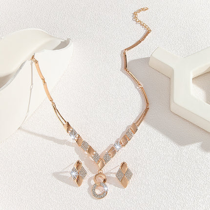 Zinc Alloy Necklace And Earrings Suite