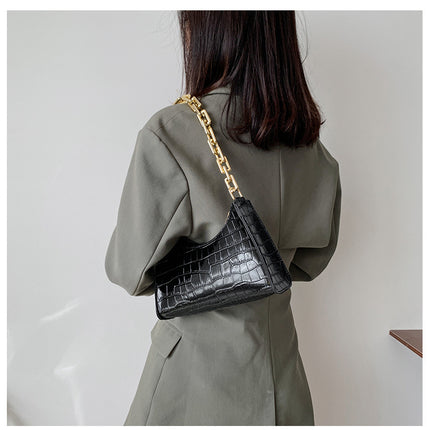 Texture Chain One-shoulder bag