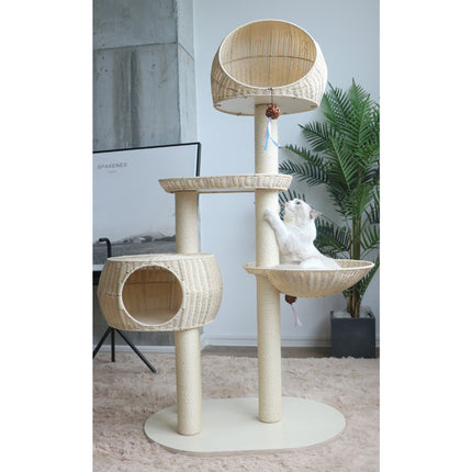 Integrierter, mehrschichtiger Katzenbaum aus Massivholz